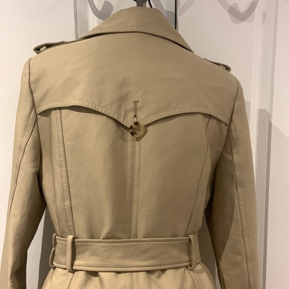 Classic trench coat by Sandra Angelozzi - Picture 4 of 8
